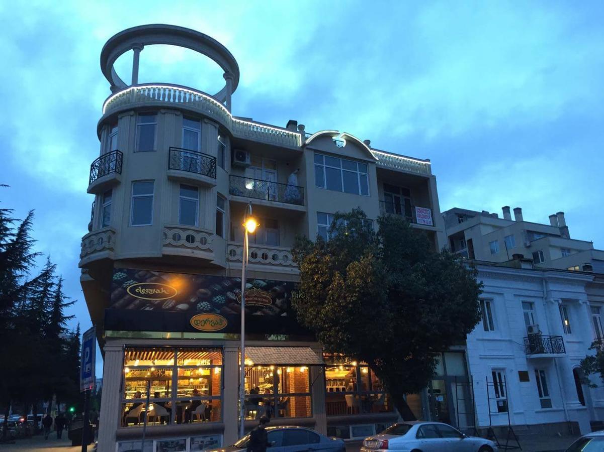 Sunrise Apartment Μπατούμι Εξωτερικό φωτογραφία